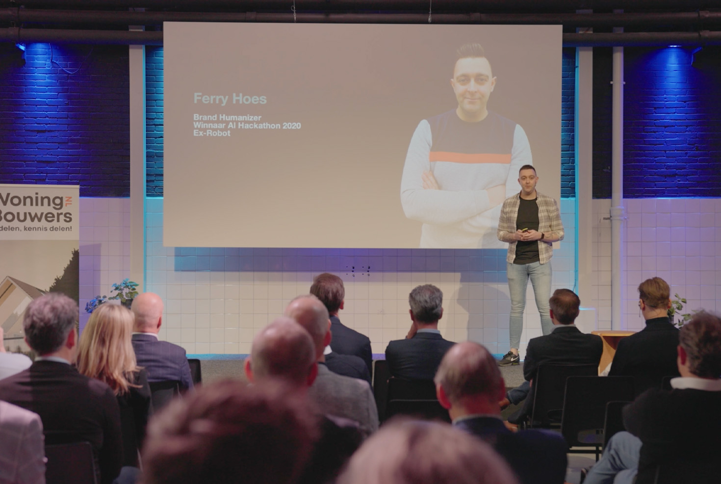 Ferry Hoes midden in een keynote